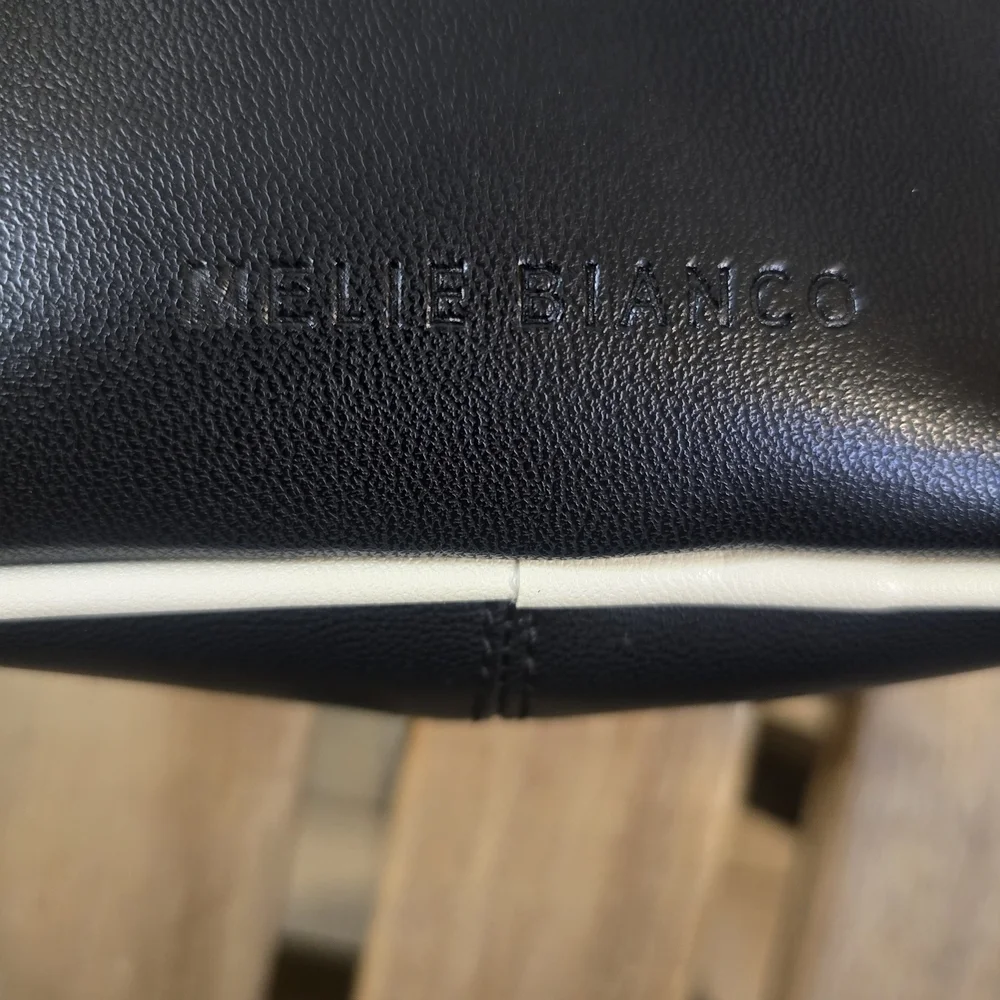 Melie Bianco chic hobo